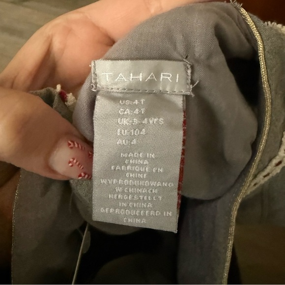 NWT TAHARI girls pleated mini party dress gold buttons up back size 4T - Picture 4 of 5